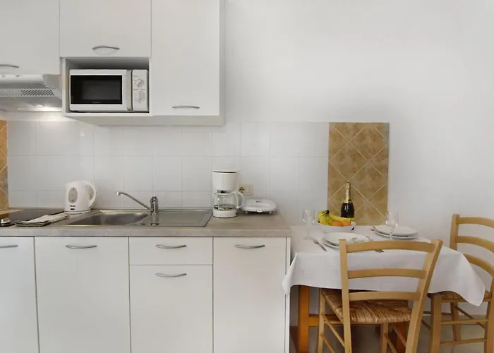 With Pool Near Umag Apartment