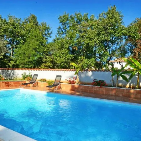 With Pool Near Umag Lejlighed